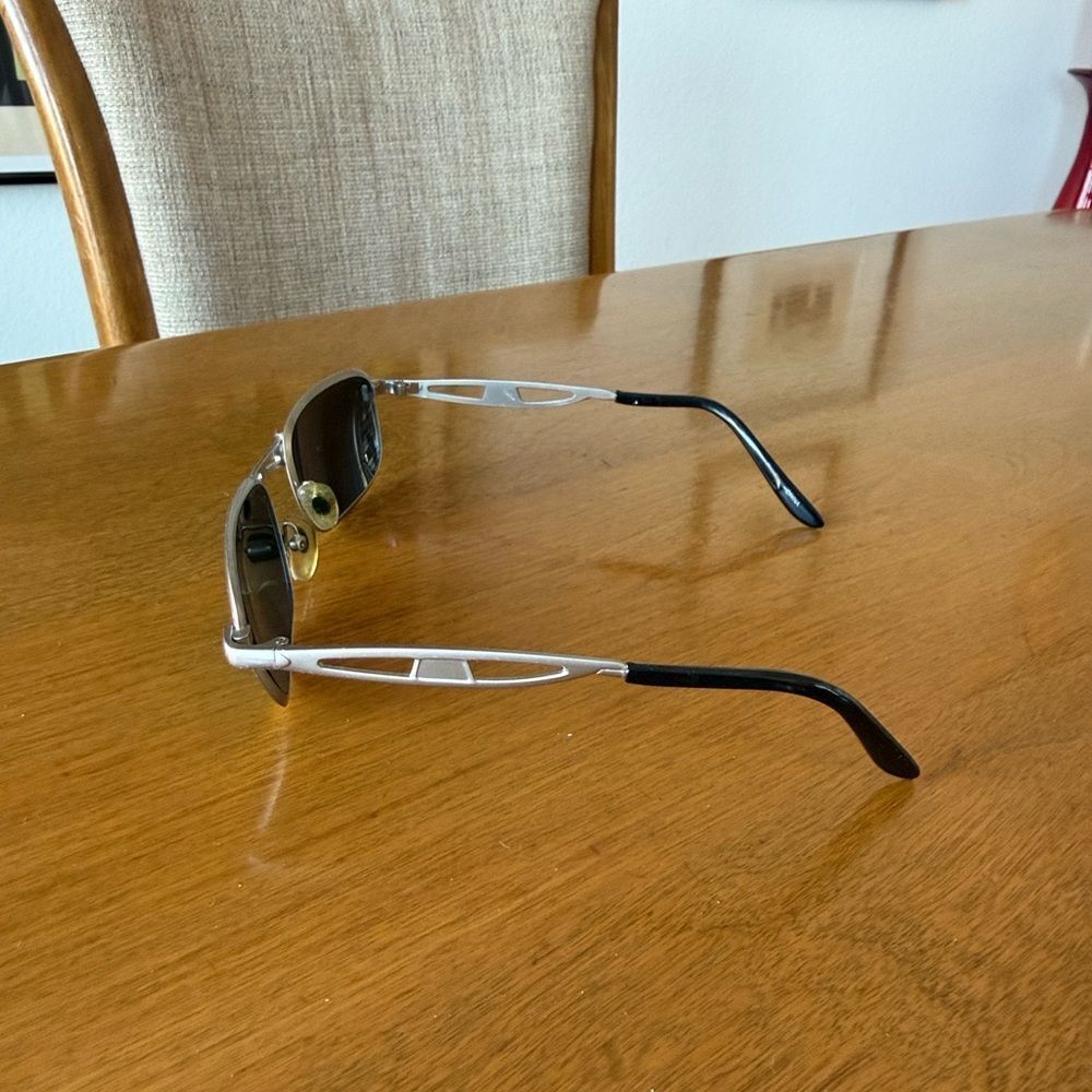 Ray-Ban sunglasses - Picture 3 of 7